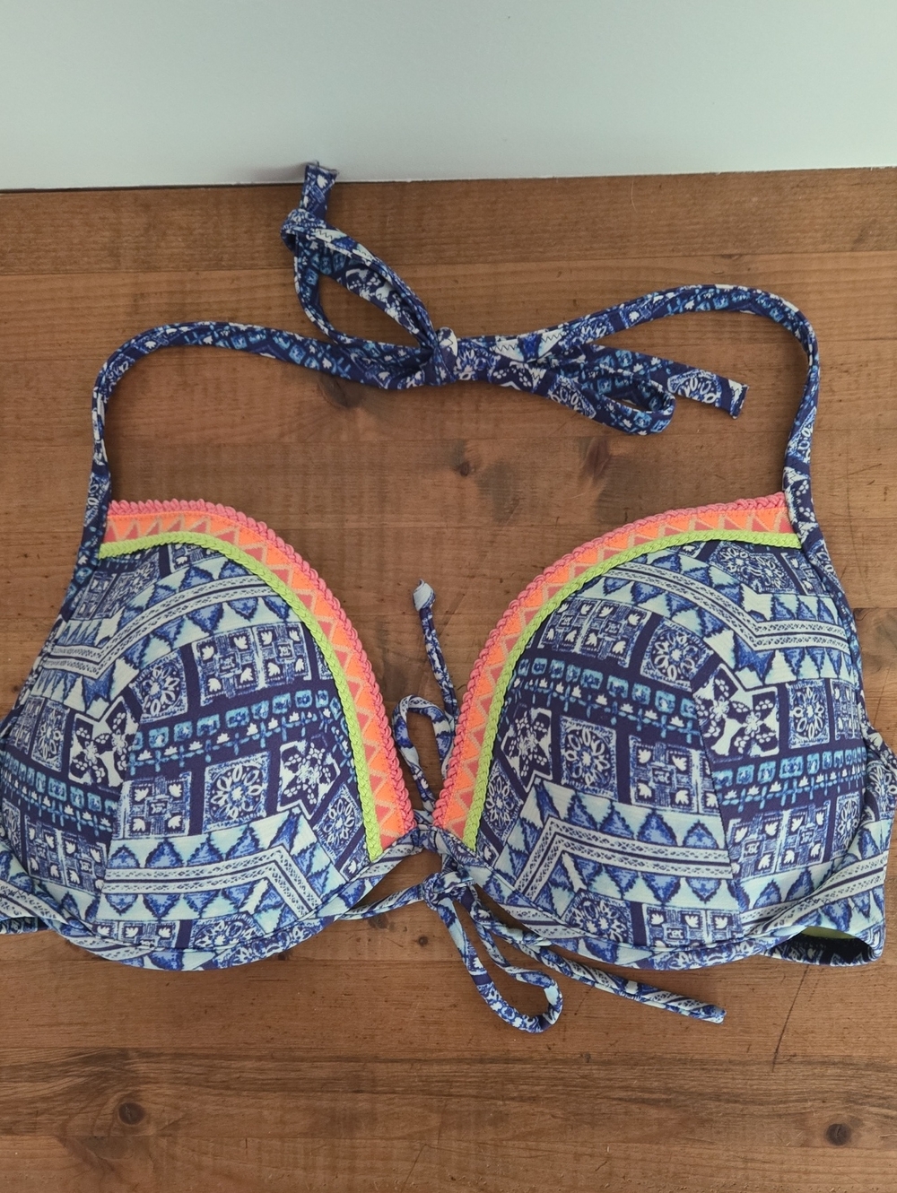Victoria's Secret Blue Patterned Bikini Top with Neon Lime Lining